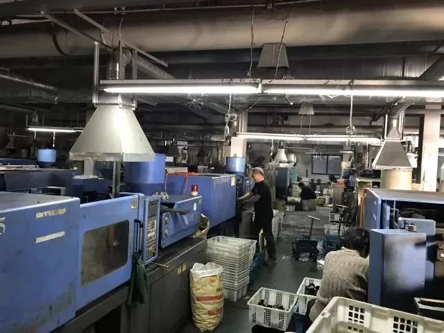 Dejing的凈??制鞋廠(chǎng)除臭劑，治理?yè)]發(fā)性有機化合物(VOC)廢氣.jpg
